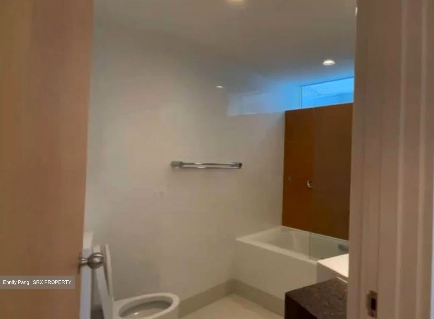 The Bayron (D9), Condominium #563934751